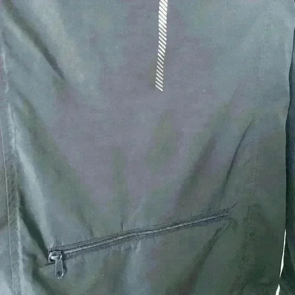 ASICS  - Hooded Running Jacket - Picture 3 of 5